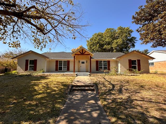 3105 Bouvier St in Rowlett, TX - Building Photo