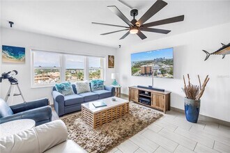 1120 N Shore Dr NE in St. Petersburg, FL - Building Photo - Building Photo