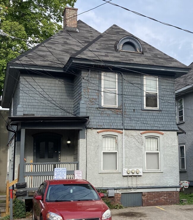 518 Walnut Ct, Unit #1