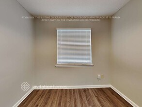 1995 Hovington Cir W in Jacksonville, FL - Building Photo - Building Photo