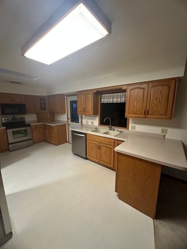3132 Bailey Rd in Sun Prairie, WI - Building Photo - Building Photo