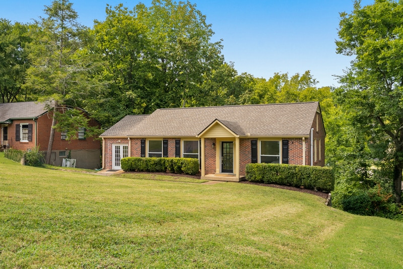 5708 Vine Ridge Dr in Nashville, TN - Building Photo