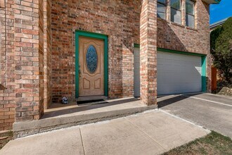 7851 Farlin Park Dr in San Antonio, TX - Building Photo - Building Photo