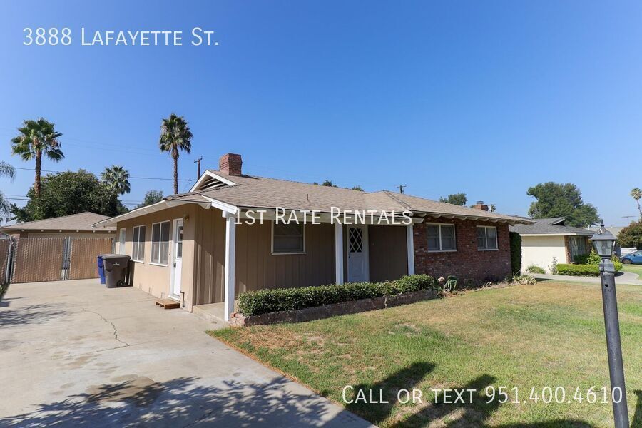 3888 Lafayette St in Riverside, CA - Foto de edificio