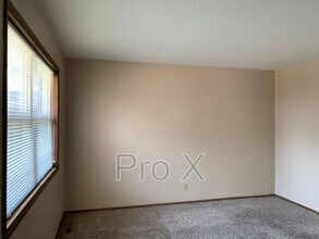 2234 S Arizona Ave in Joplin, MO - Building Photo - Building Photo