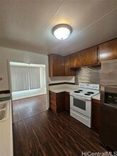 844 Wahinani St in Pearl City, HI - Building Photo - Building Photo