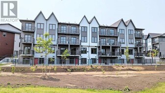 2635 William Jackson Dr in Pickering, ON - Building Photo