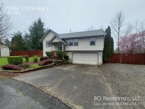 22902 128th Ave E in Graham, WA - Foto de edificio - Building Photo