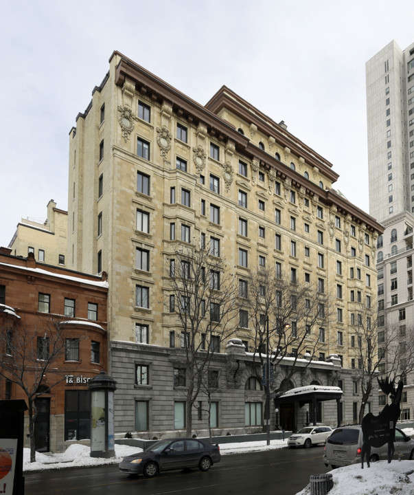 Le Linton Apartments in Montréal, QC - Building Photo