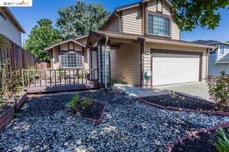 2708 Clover Ct in Antioch, CA - Building Photo - Building Photo