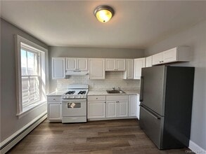89 Broadway in Newburgh, NY - Building Photo - Building Photo