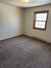 930 Iowa Ave, Unit 11 in Wisconsin Dells, WI - Foto de edificio - Building Photo