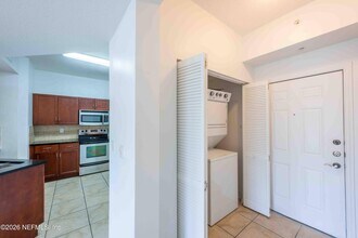 10435 Mid Town Pkwy in Jacksonville, FL - Building Photo - Building Photo