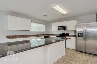 7508 Stonington Dr in Memphis, TN - Building Photo - Building Photo