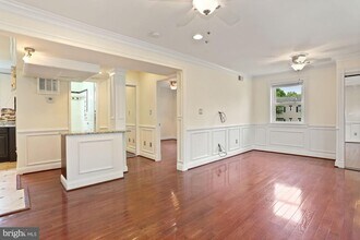 6180 Greenwood Dr-Unit -202 in Falls Church, VA - Building Photo - Building Photo