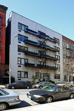 202 W 82nd St in New York, NY - Building Photo - Building Photo