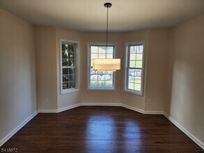 27 Cypress Ln in Hamburg, NJ - Building Photo - Building Photo