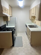2217 W Oak St in Denton, TX - Building Photo - Building Photo