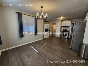 25270 Shoreview Ave in Euclid, OH - Building Photo - Building Photo