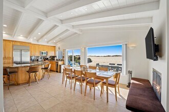 3321 Ocean Dr in Oxnard, CA - Building Photo - Building Photo