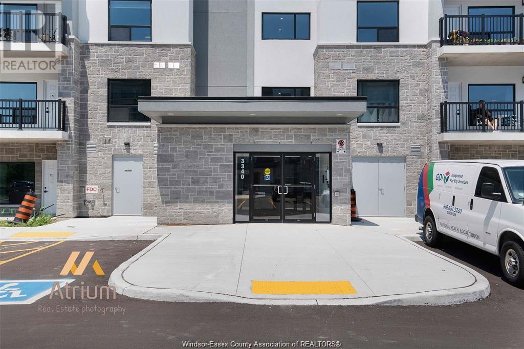 3340 Stella Crescent in Windsor, ON - Building Photo