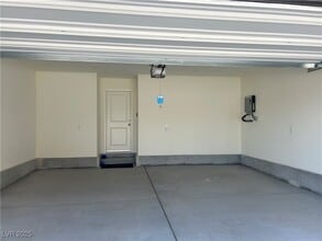 9916 Tangerine Hls St in Las Vegas, NV - Building Photo - Building Photo
