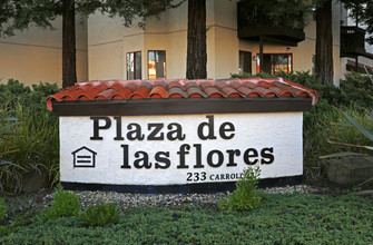 Plaza De Las Flores in Sunnyvale, CA - Foto de edificio - Building Photo