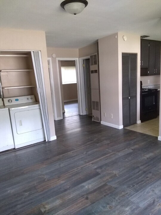 117 E Poos Dr, Unit 117 in New Baden, IL - Building Photo