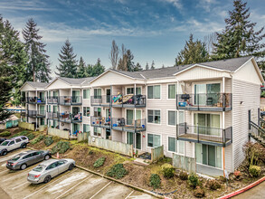 Landing at Angle Lake in Seatac, WA - Foto de edificio - Building Photo