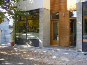 3445 Studios in Seattle, WA - Building Photo - Building Photo