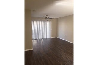 Palos Verdes Villas in Palm Springs, CA - Building Photo - Building Photo