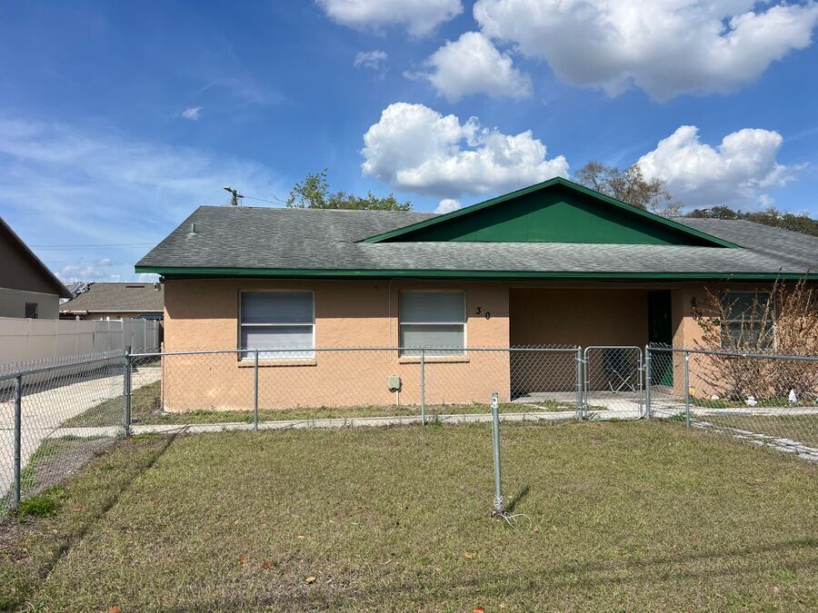310 E Tomlin St in Plant City, FL - Building Photo