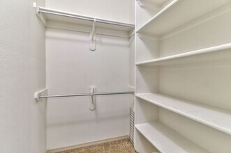 701 S Sunny Ln in Urbana, IL - Building Photo - Building Photo