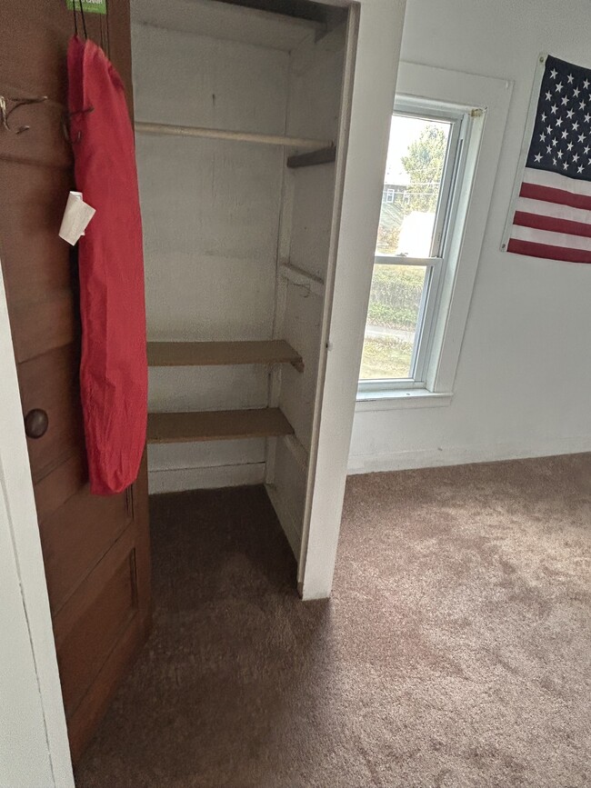 30 Wall St, Unit 30 Wall Stret Floor 2B in Coventry, CT - Building Photo - Building Photo