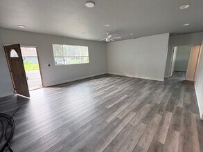 3443 Nuestro Rd in Yuba City, CA - Building Photo - Building Photo