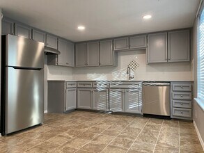 502 N Davis Ave in Oklahoma City, OK - Building Photo - Building Photo