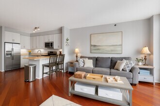 600 N Kingsbury St in Chicago, IL - Building Photo - Building Photo