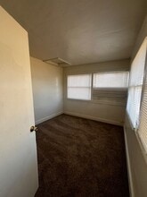 2416 Center St in Bakersfield, CA - Building Photo - Building Photo