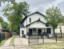 2311 Market in Fort Worth, TX - Building Photo