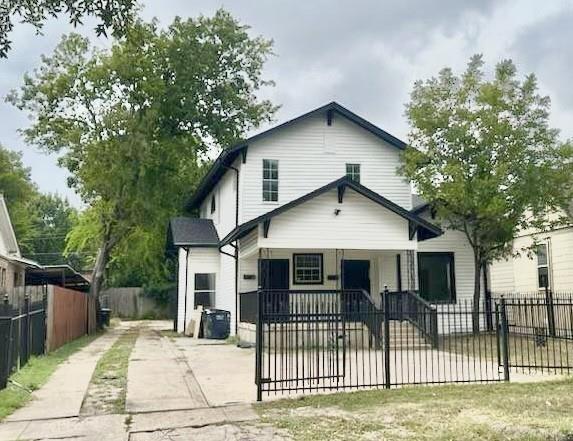 2311 Market in Fort Worth, TX - Building Photo