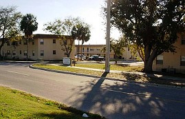 434 Domaris Ave Apartments