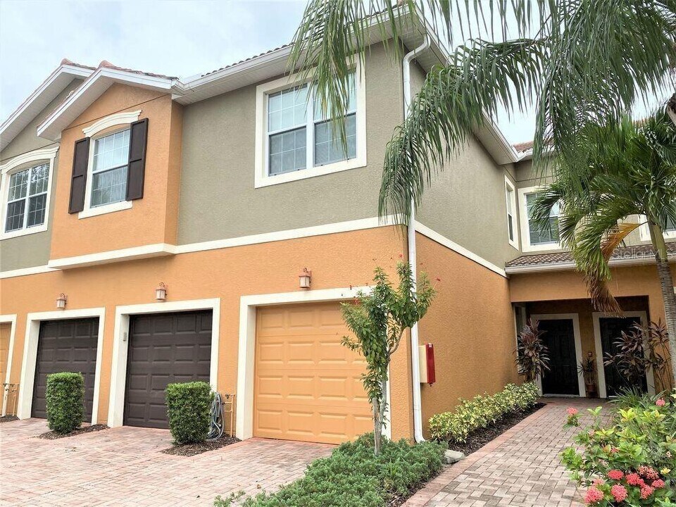 7886 Moonstone Dr in Sarasota, FL - Building Photo