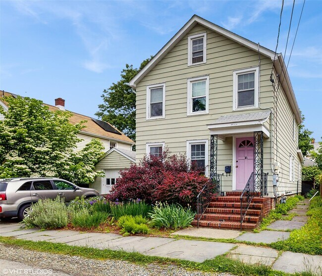 16 Fowler St in Beacon, NY - Building Photo - Building Photo