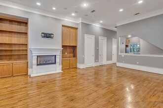 1215 Rosedale St in Houston, TX - Building Photo - Building Photo