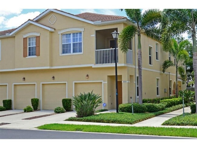 property at 3775 Parkridge Cir