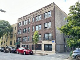 1034 W George St, Unit 100 in Chicago, IL - Building Photo