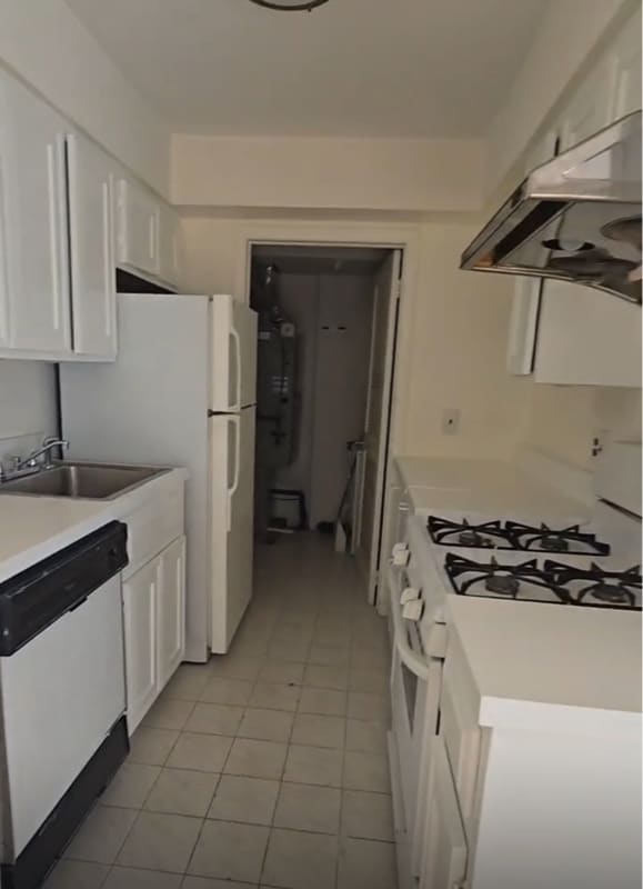 property at 401 Maryland Ave