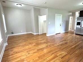 3904 W Armitage Ave in Chicago, IL - Building Photo - Building Photo