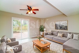 3609 Upperridge Ct in Canal Winchester, OH - Building Photo - Building Photo