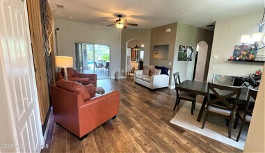 545 Castana Ave SE in Palm Bay, FL - Building Photo - Building Photo